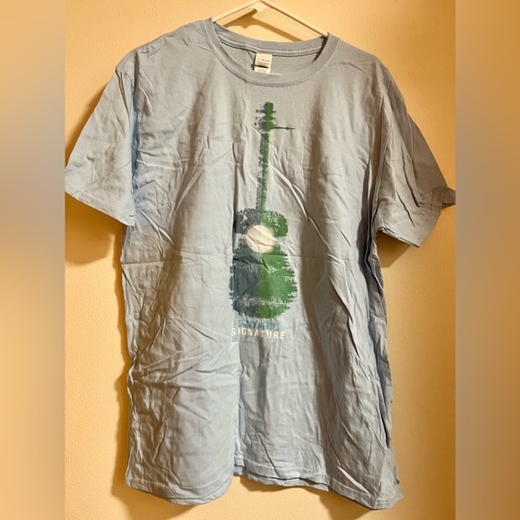 Shawn Mendes Signature Tee Shirt - Picture 1 of 3